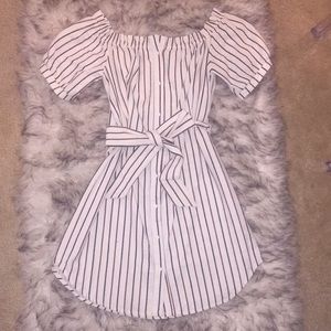 Stripes dress with bow